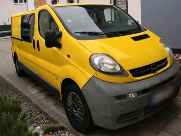 Gebraucht Opel Vivaro 101 PS (74 kW) 2004 Gelb Van / Kleinbus