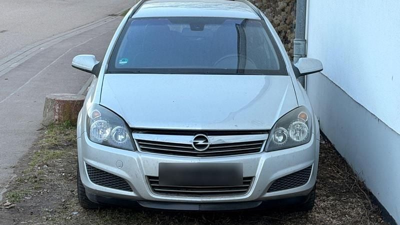 Gebraucht Opel Astra 150 PS (110 kW) 2007 Silber Kombi