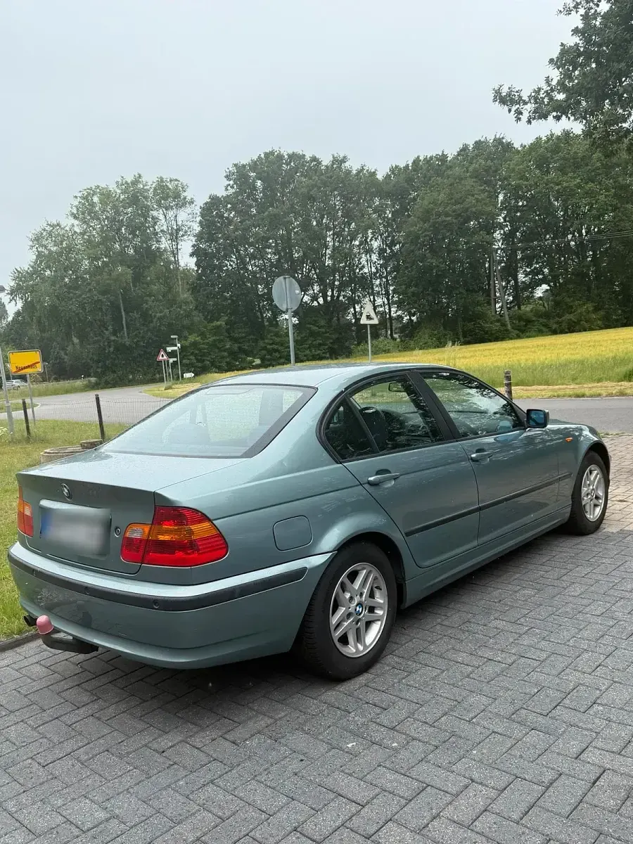 Gebraucht BMW 316 116 PS (85 kW) 2002 Limousine