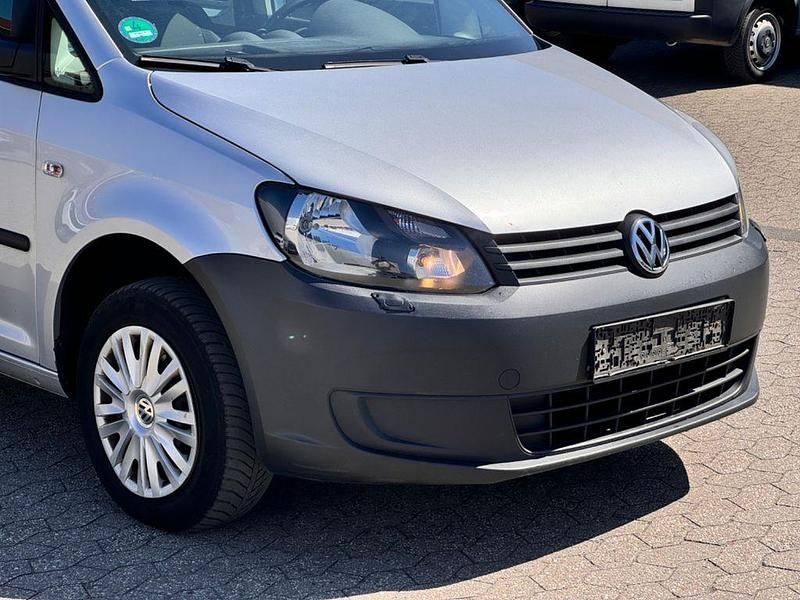 Gebraucht VW Caddy Startline 75 PS (55 kW) 2014 Silber Van / Kleinbus