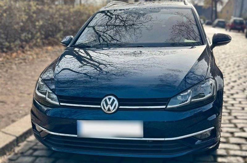 Gebraucht VW Golf VII Highline 150 PS (110 kW) 2019 Blau Kombi