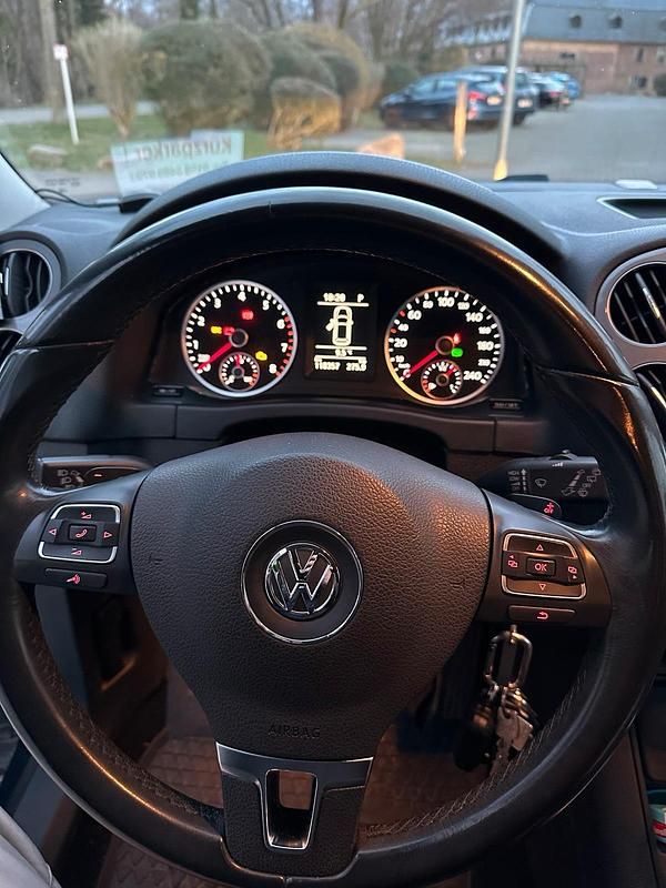 Gebraucht VW Tiguan 160 PS (117 kW) 2014 Blau SUV