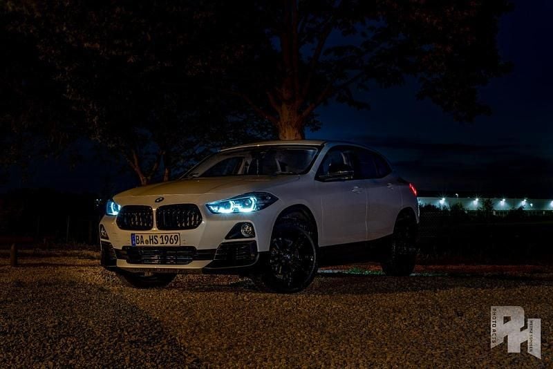 Weiß Gebraucht 2019 BMW X2 Advantage SUV | 17.999 € (Guter Preis) - Bild 1/4