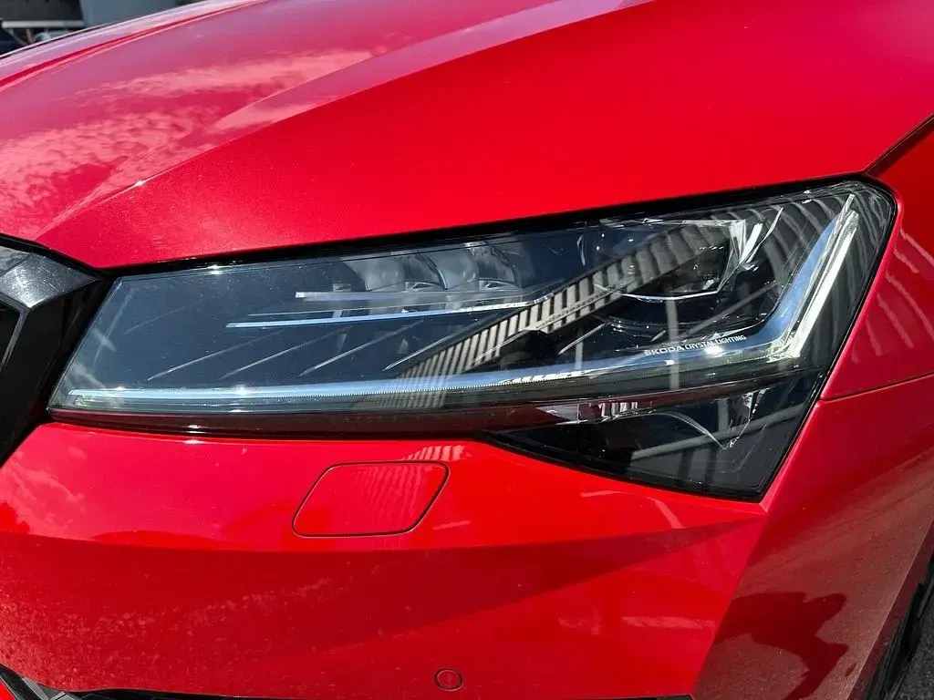 Gebraucht Skoda Superb SportLine 190 PS (139 kW) 2022 Velvetrot (metallic) Kombi