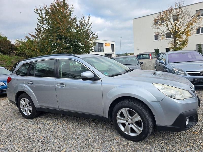 Gebraucht Subaru Outback 150 PS (110 kW) 2013 Silber Kombi