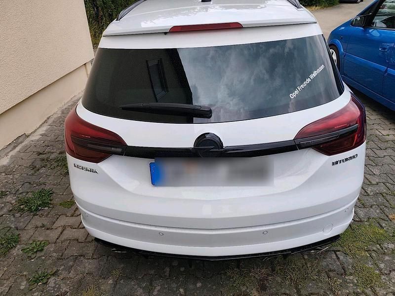 Weiß Gebraucht 2014 Opel Insignia OPC Kombi | 8.000 € (Fairer Preis) - Bild 1/4