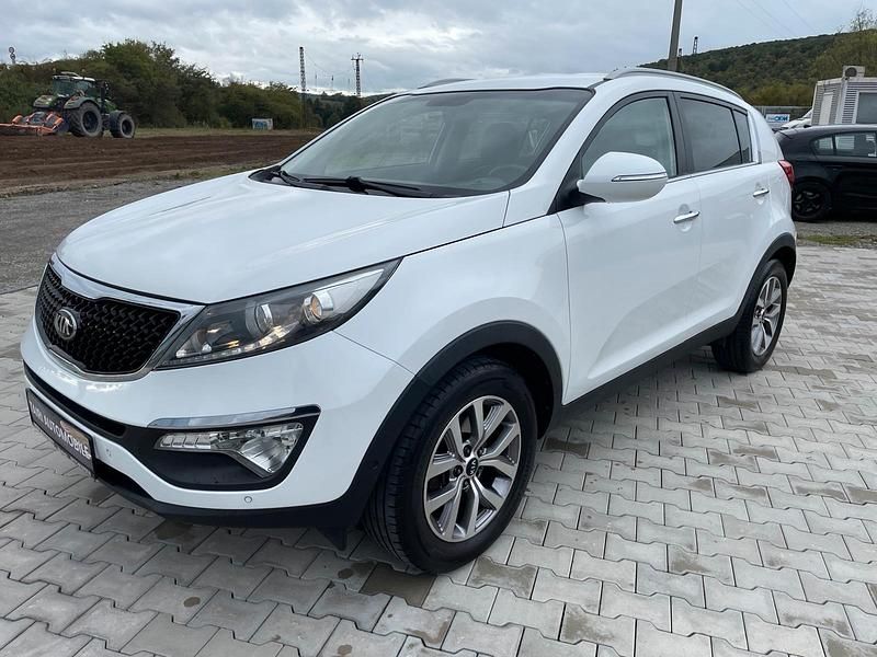 Weiß Gebraucht 2016 Kia Sportage 2 SUV | 7.999 € (Superpreis) - Bild 1/4