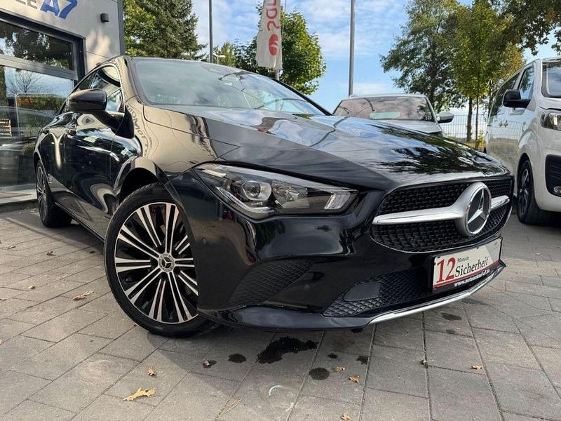 Schwarz Gebraucht 2023 Mercedes CLA220 Limousine | 35.799 € (Fairer Preis) - Bild 1/4