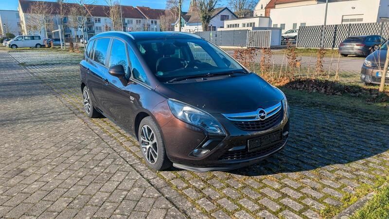 Braun Gebraucht 2013 Opel Zafira Van / Kleinbus | 7.500 € - Bild 1/4