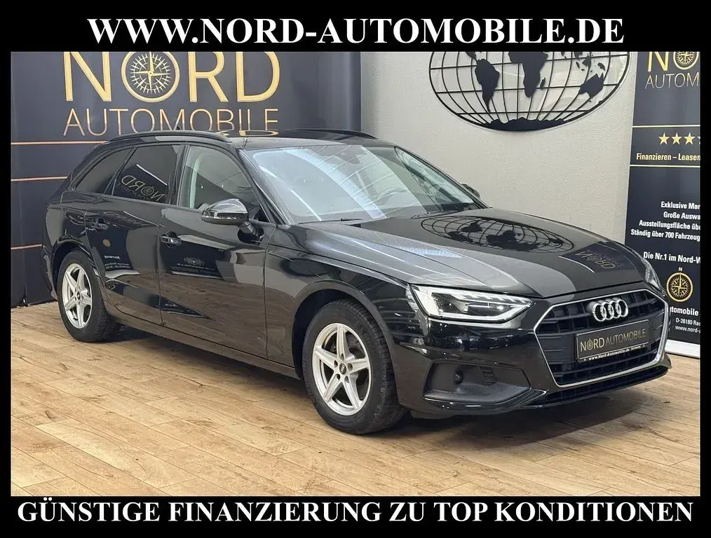 Gebraucht Audi A4 Design 136 PS (100 kW) 2022 Schwarz Kombi