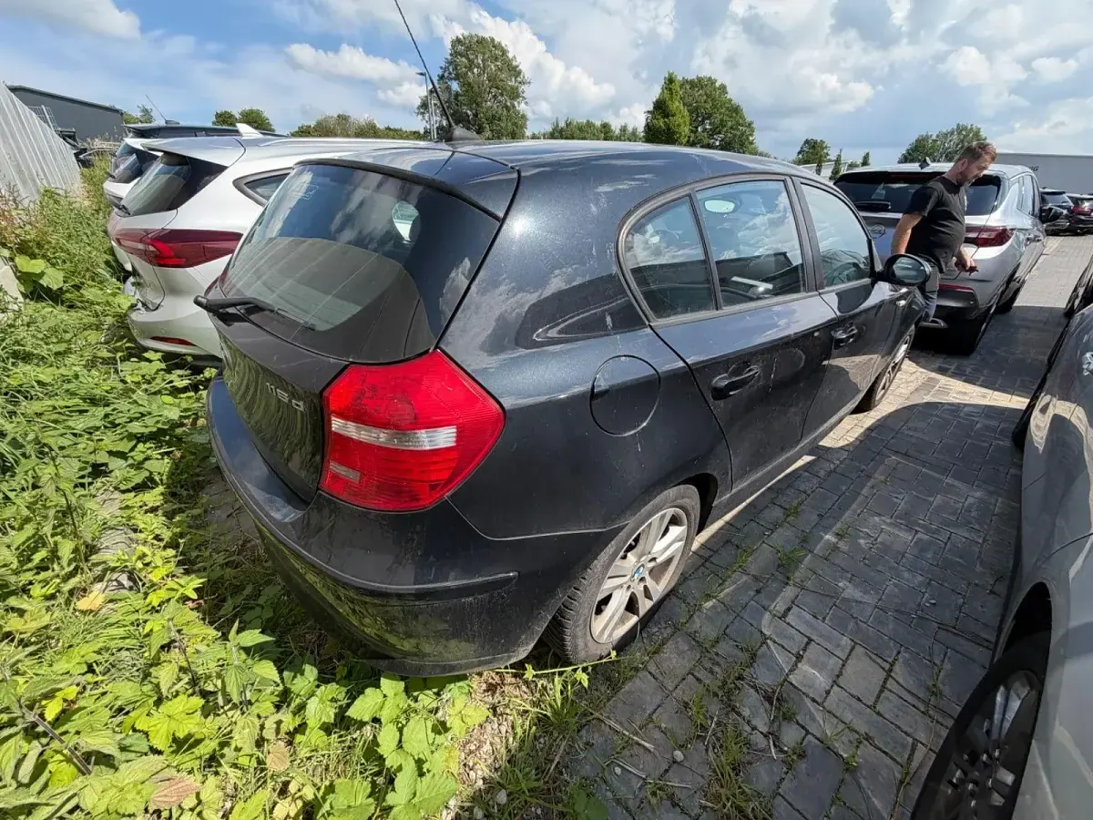 Gebraucht BMW 116 Advantage 116 PS (85 kW) 2009 Schwarz Kleinwagen