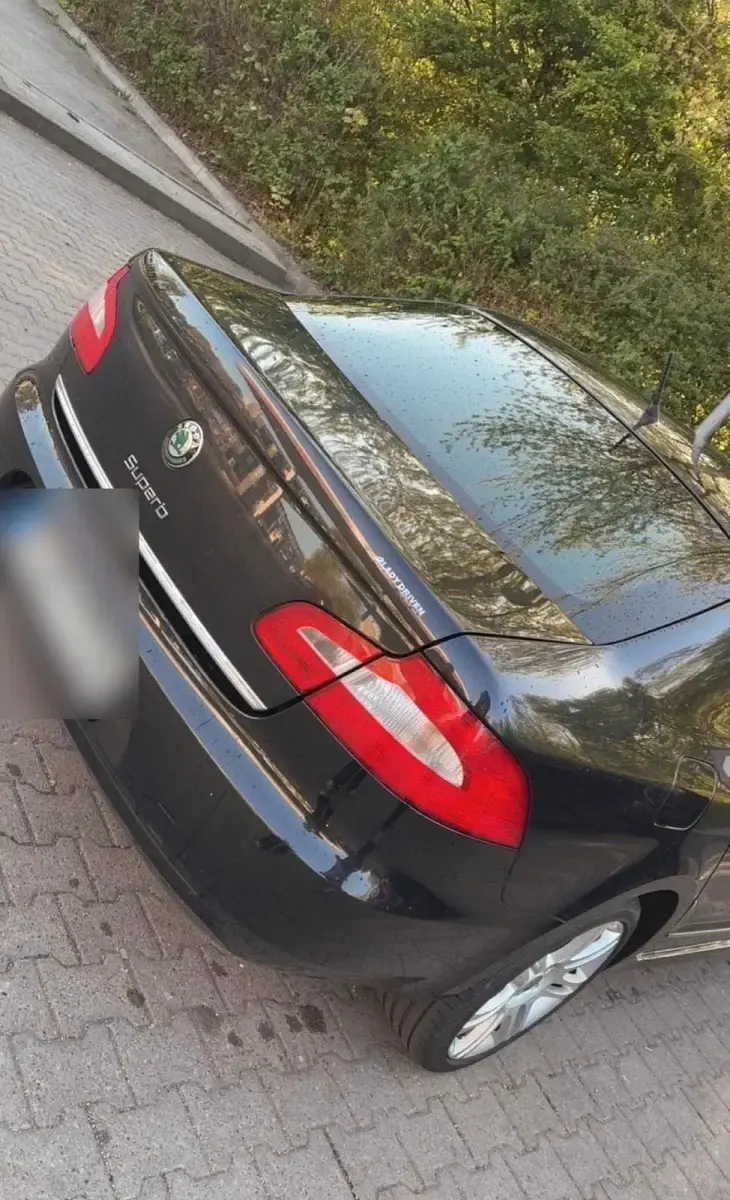Gebraucht Skoda Superb 160 PS (117 kW) 2009 Schwarz Limousine