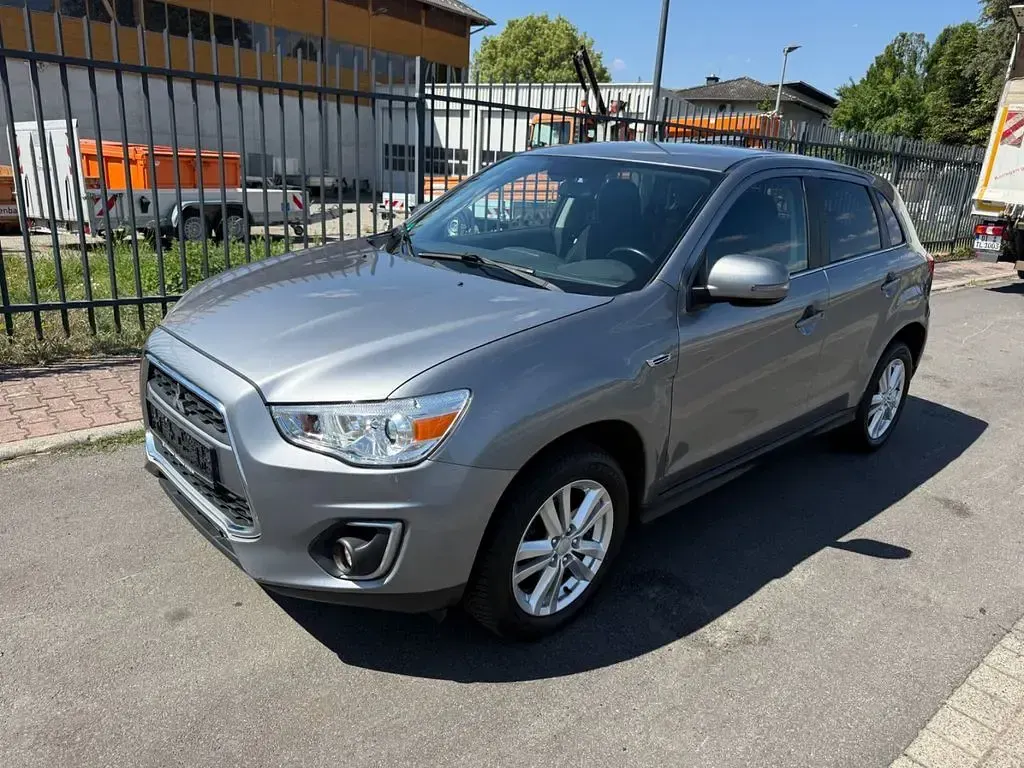 Gebraucht Mitsubishi ASX Edition 150 PS (110 kW) 2014 Grau SUV