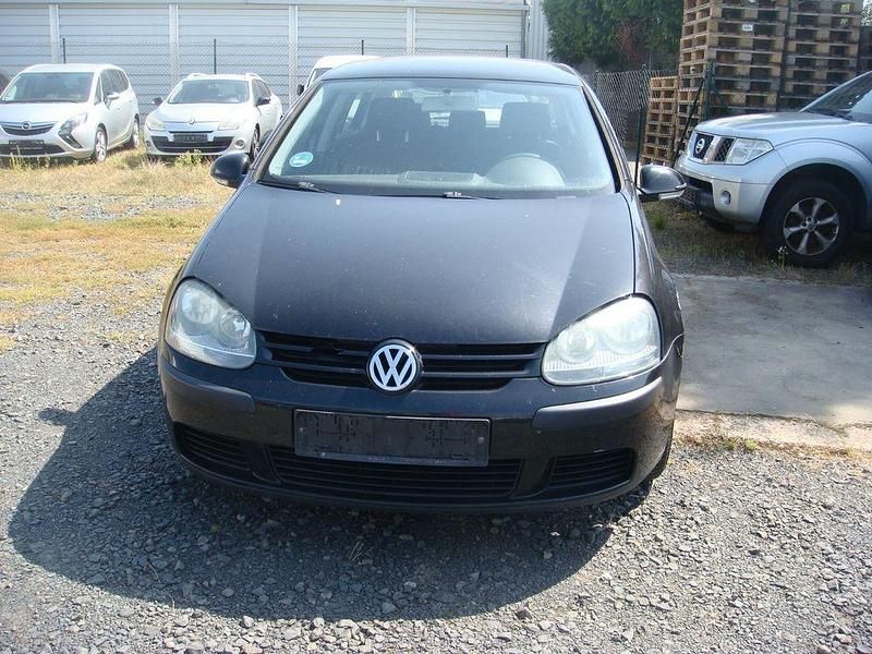 Schwarz Gebraucht 2004 VW Golf V Trendline Limousine | 750 € (Superpreis) - Bild 1/4
