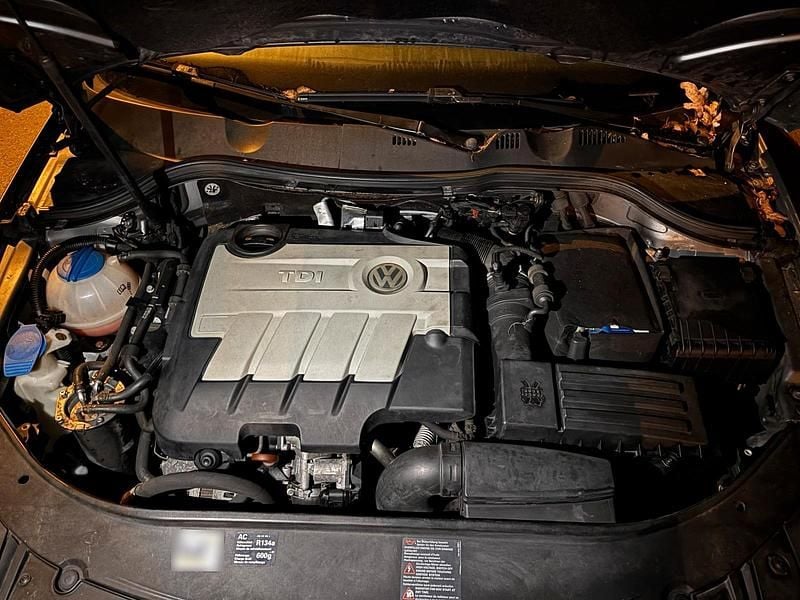 Gebraucht VW Passat 140 PS (102 kW) 2008 Grau Kombi