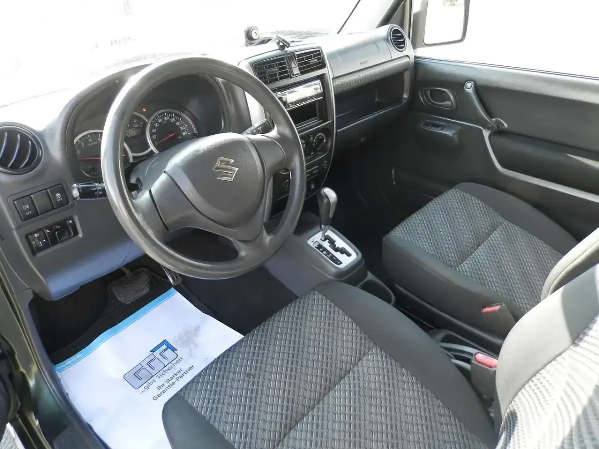 Gebraucht Suzuki Jimny 84 PS (61 kW) 2017 Grün SUV