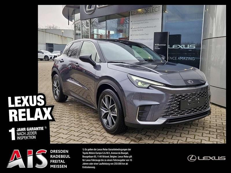 Obsidiangrau/schwarz Neu 2025 Lexus LBX SUV | 34.090 € (Fairer Preis) - Bild 1/2