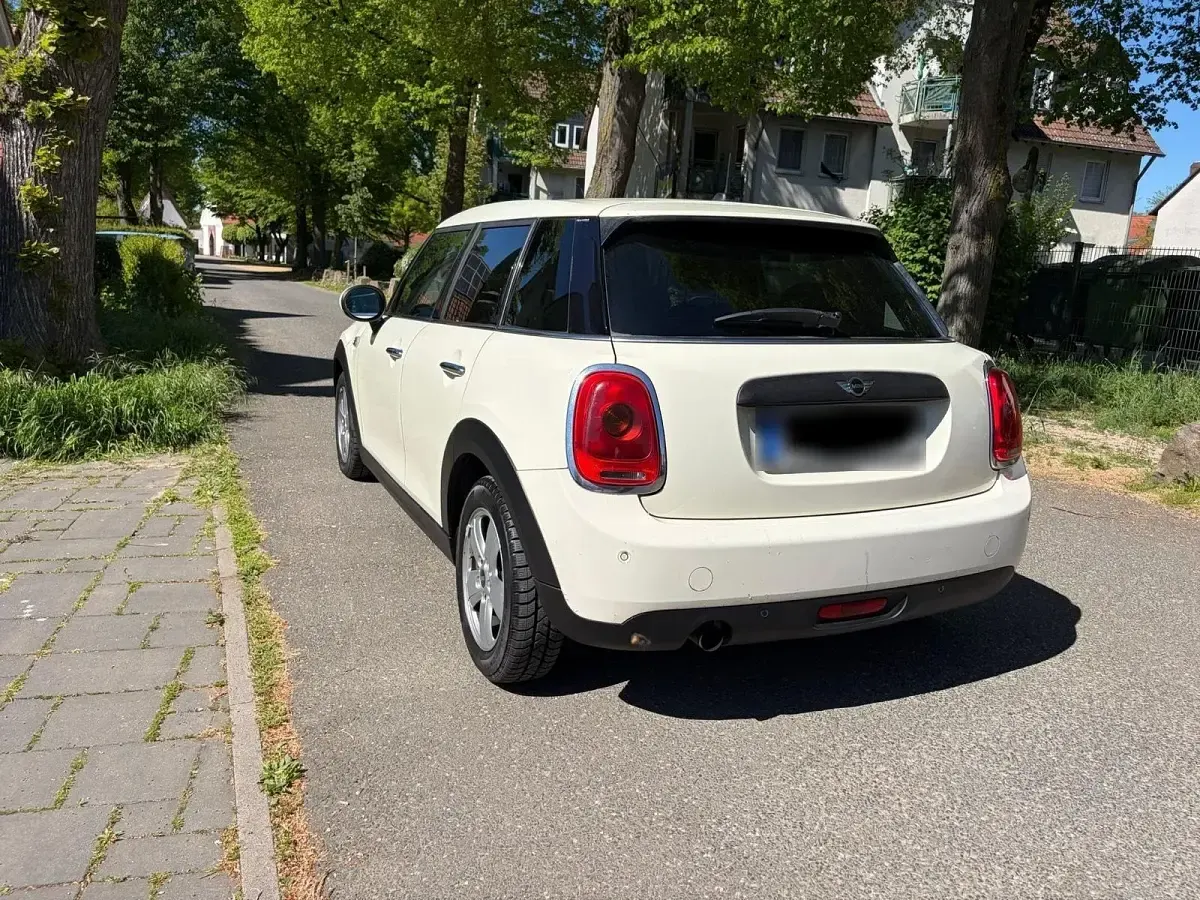 Używany Mini One D Pepper 102 KM (75 kW) 2017 Biały Hatchback