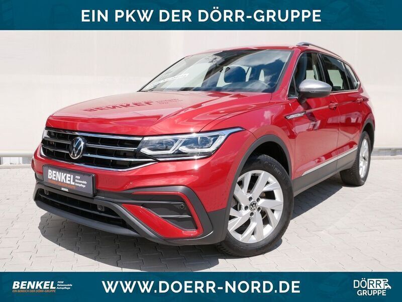 Rot Gebraucht 2024 VW Tiguan Allspace Life SUV | 37.870 € (Fairer Preis) - Bild 1/3