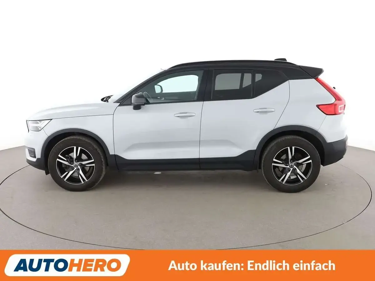 Gebraucht Volvo XC40 R-Design 197 PS (144 kW) 2021 Weiß SUV