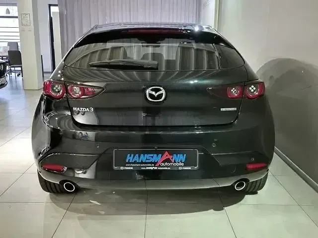 Używany Mazda 3 Selection 150 KM (110 kW) 2021 Czarny Sedan/Limuzyna