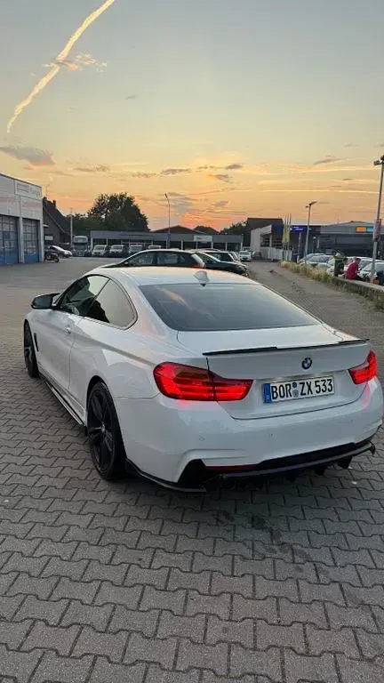 Gebraucht BMW 430 Sport Line 258 PS (189 kW) 2014 Weiß Coupé
