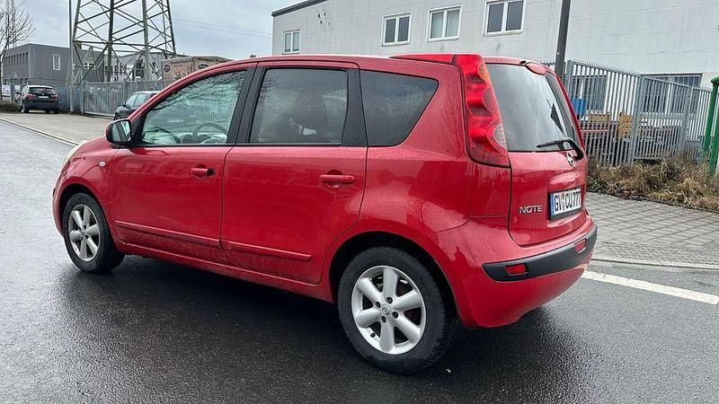 Gebraucht Nissan Note Acenta 88 PS (64 kW) 2006 Rot Kleinwagen