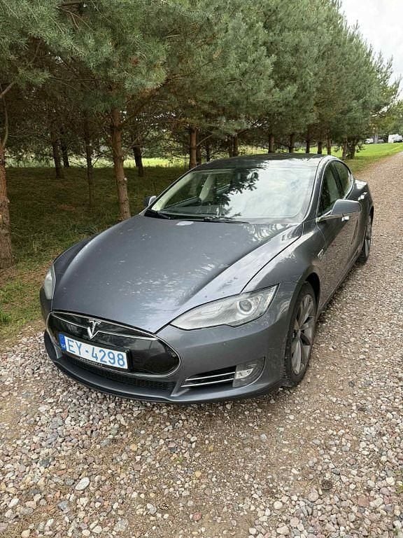 Silber Gebraucht 2014 Tesla Model S Limousine | 12.500 € (Superpreis) - Bild 1/4
