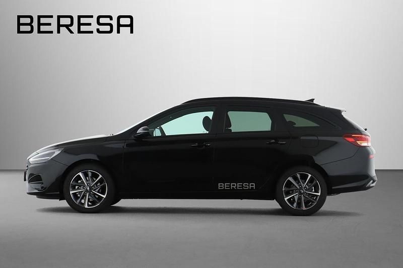 Gebraucht Hyundai i30 Advantage 140 PS (102 kW) 2024 Schwarz Kombi