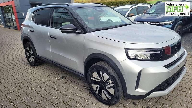 Neu Opel Frontera Ultimate 145 PS (106 kW) 2026 Kristall silber / dach... SUV