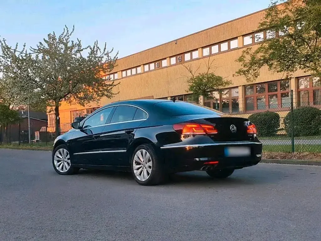 Gebraucht VW Passat 140 PS (102 kW) 2013 Schwarz Coupé