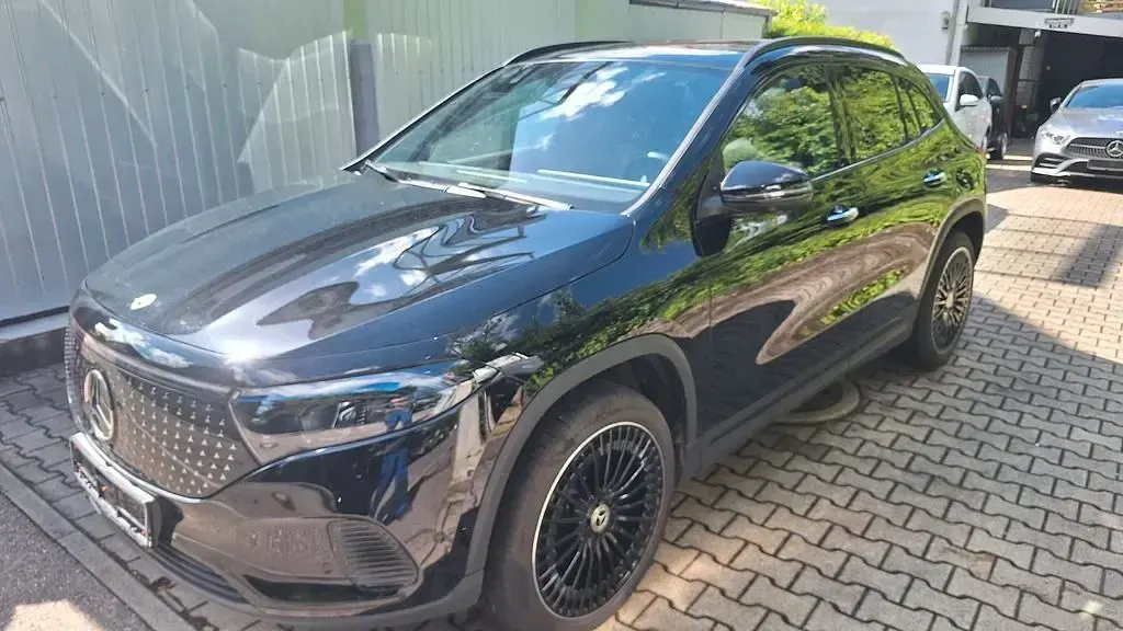 Gebraucht Mercedes EQA250+ 139 kW (190 PS) 2025 Kosmosschwarz metalliclack SUV