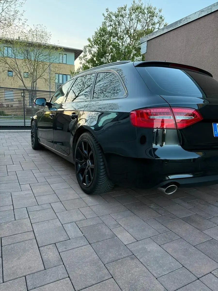 Gebraucht Audi A4 Black Edition 204 PS (150 kW) 2014 Schwarz Kombi