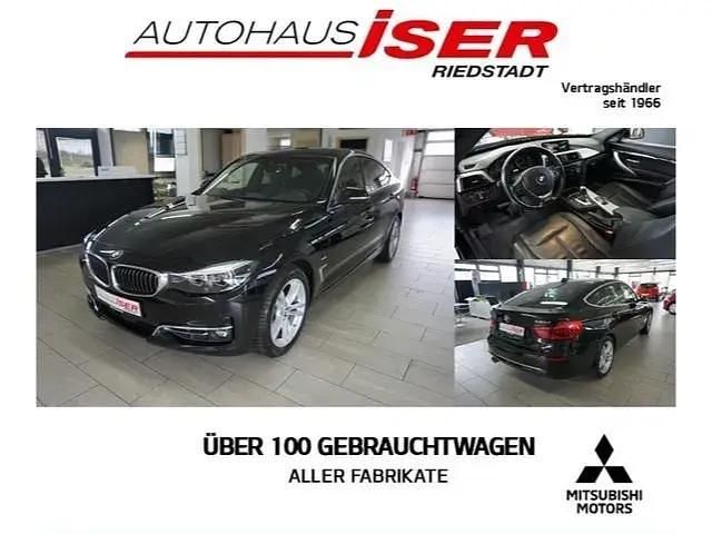 Schwarz metallic Gebraucht 2018 BMW 320 Luxury Line Limousine | 21.390 € (Fairer Preis) - Bild 1/4