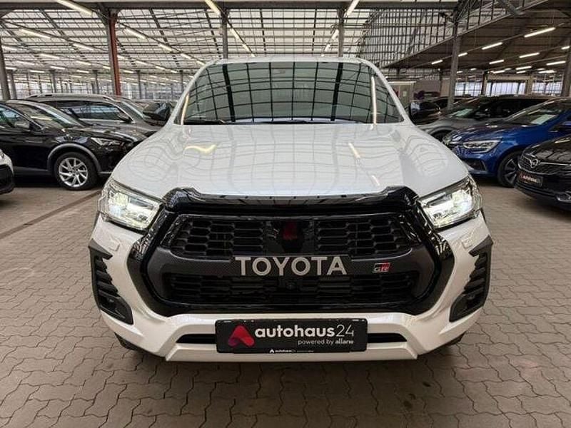 Gebraucht Toyota HiLux Sport 204 PS (150 kW) 2024 Weiß Abholung