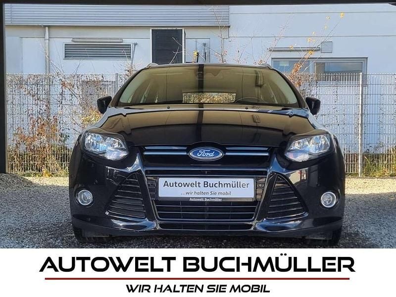 Schwarz Gebraucht 2014 Ford Focus Kombi | 6.490 € (Guter Preis) - Bild 1/4