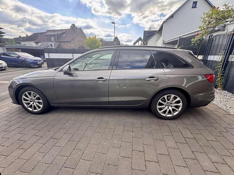 Grau Gebraucht 2020 Audi A4 Basis Kombi | 23.490 € (Guter Preis) - Bild 1/4