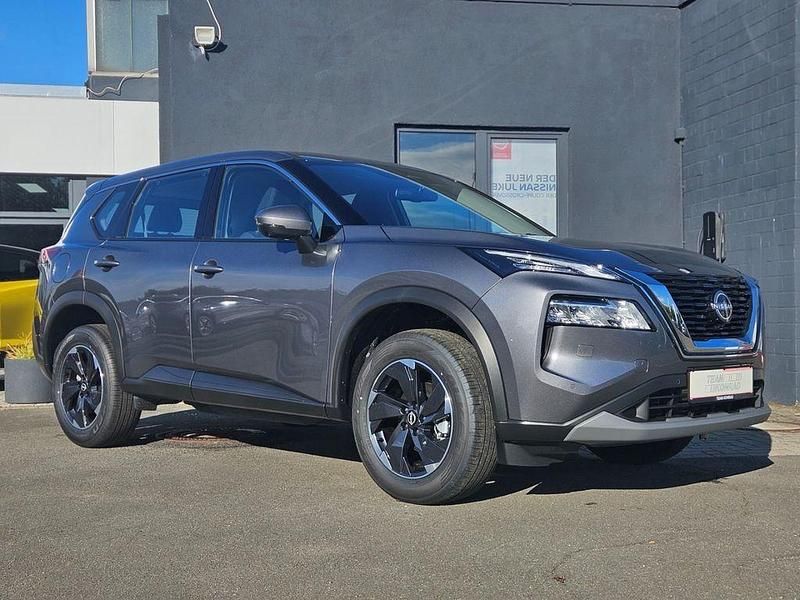 Neu Nissan X-Trail Acenta 163 PS (119 kW) 2025 Grau SUV