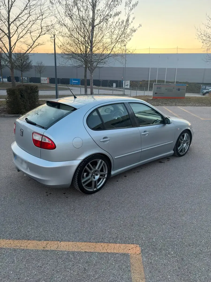 Gebraucht Seat Leon CUPRA 224 PS (164 kW) 2005 Silber Kleinwagen