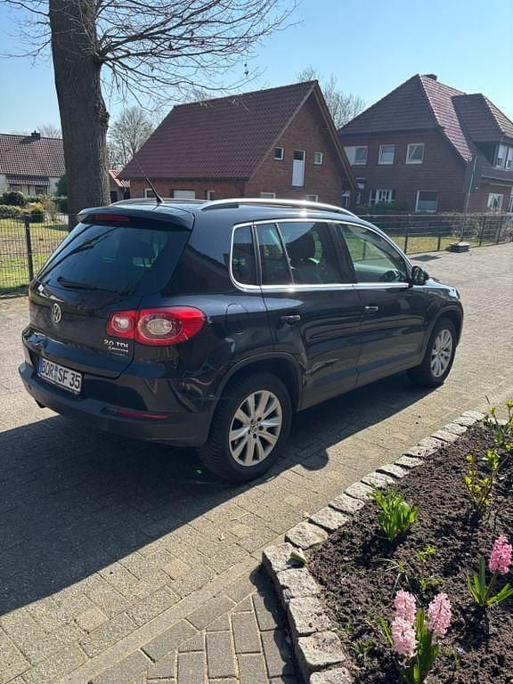 Gebraucht VW Tiguan Team 140 PS (102 kW) 2011 Schwarz SUV