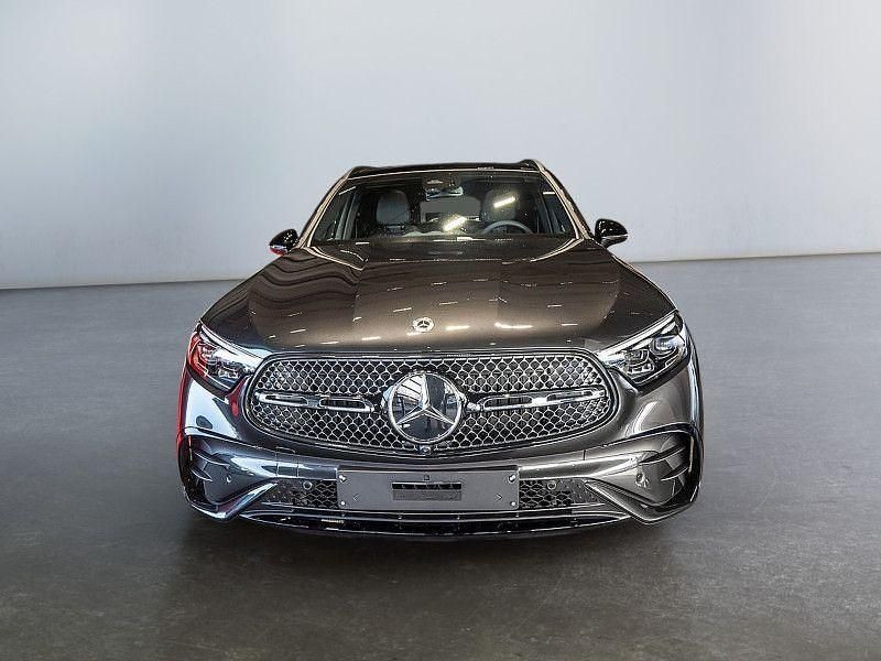 Gebraucht Mercedes GLC220 AMG 197 PS (144 kW) 2026 Grau SUV