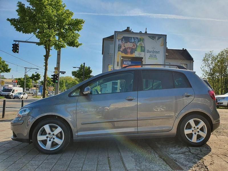 Gebraucht VW Golf Plus Cross United 122 PS (89 kW) 2009 Grau Van / Kleinbus