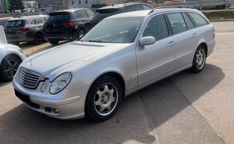 Silber Gebraucht 2006 Mercedes E220 Kombi | 1.800 € (Superpreis) - Bild 1/4