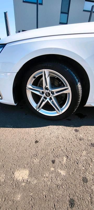 Gebraucht Audi A4 S-Line 163 PS (119 kW) 2021 Weiß Kombi