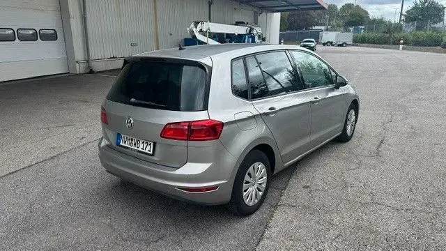Gebraucht VW Golf Sportsvan Trendline 86 PS (63 kW) 2017 Silber Van / Kleinbus