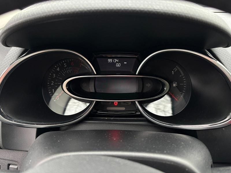 Gebraucht Renault Clio IV LIMITED 90 PS (66 kW) 2017 Weiß Kleinwagen