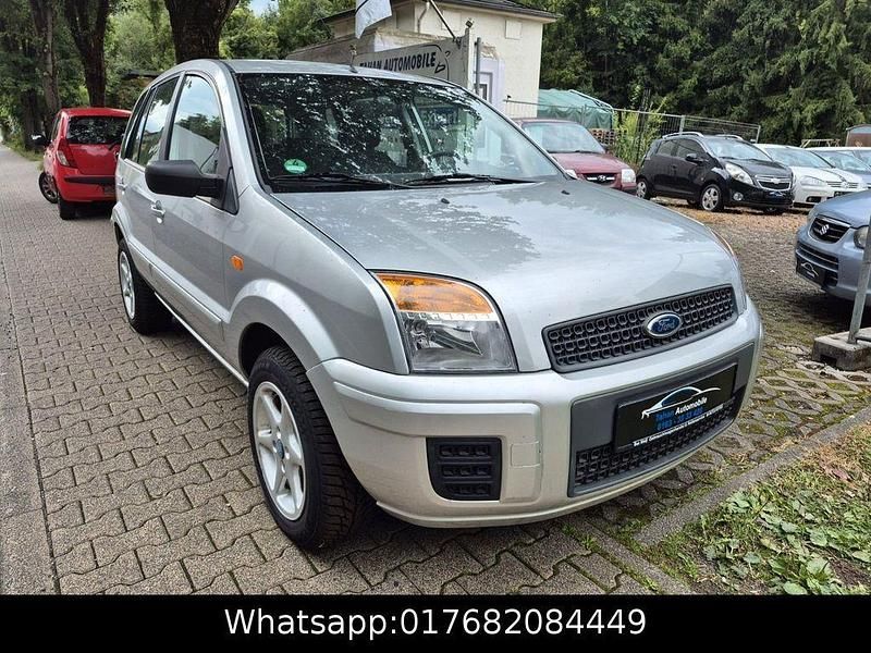 Silber Gebraucht 2009 Ford Fusion Style Limousine | 3.499 € (Fairer Preis) - Bild 1/4