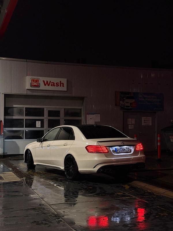 Gebraucht Mercedes E500 AMG 408 PS (300 kW) 2014 Weiß Limousine