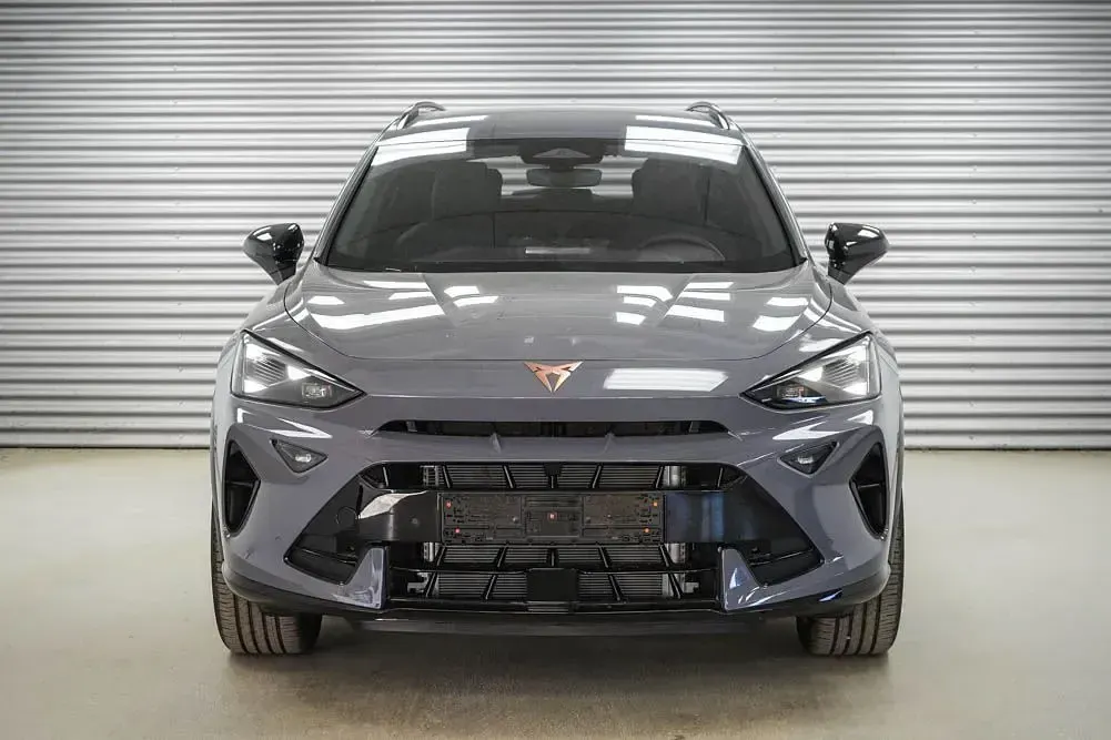 Neu Cupra Formentor 150 PS (110 kW) 2026 Grau SUV