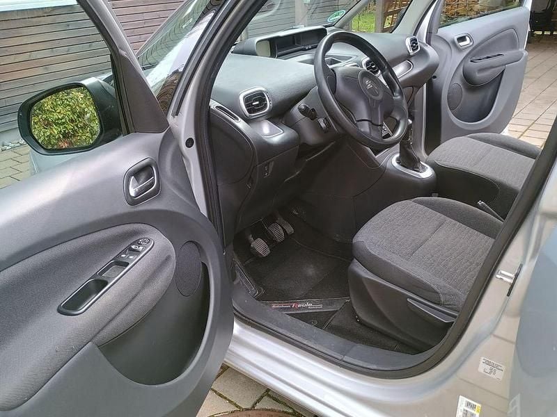 Gebraucht Citroën C3 Picasso Tendance 95 PS (69 kW) 2016 Silber Van / Kleinbus